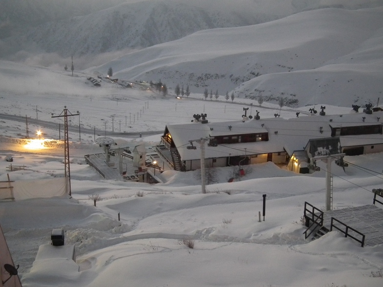 El Colorado resort snow