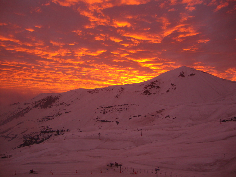 Valle Nevado resort snow