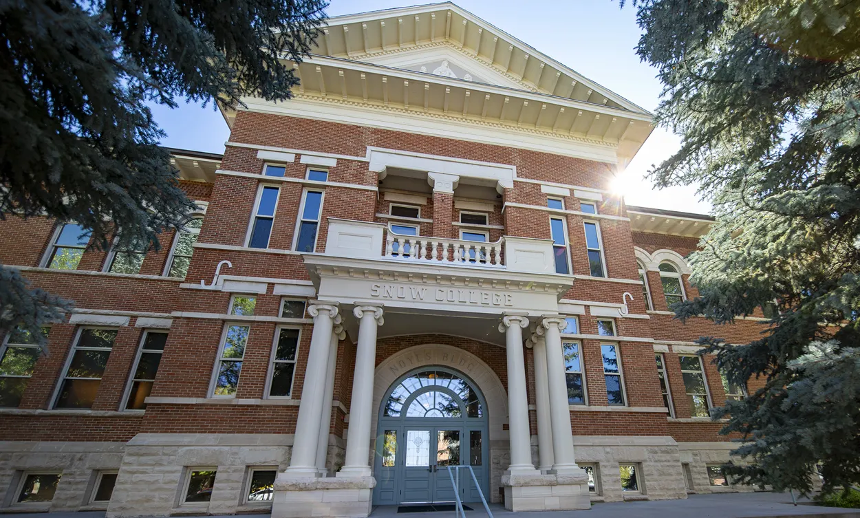 Snow College Noyes Building